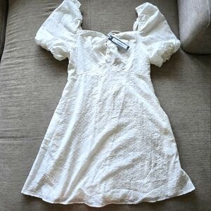 STEVE MADDEN Eyelet Sweetheart White Mini Dress W/ Puff Sleeves Sz Medium